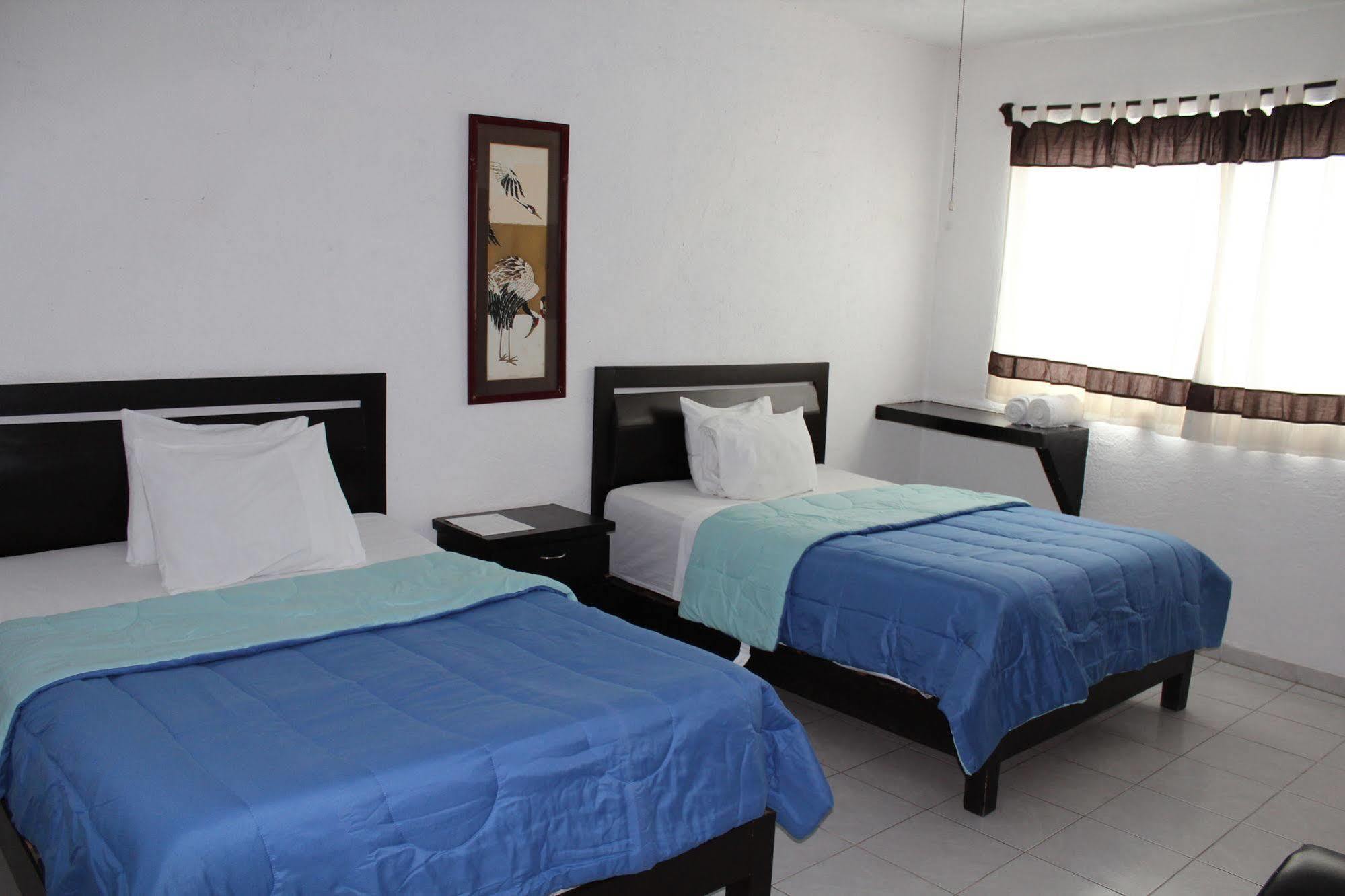 Hotel Villas Cuernavaca Темикско Екстериор снимка